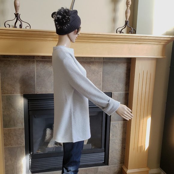 MASSIMO DUTTI, Cozy, classy pale light blue sweater - Picture 11 of 15